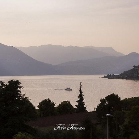 Вилла Casa Vacanze Gli Ulivi Del Lago Сале-Маразино Экстерьер фото