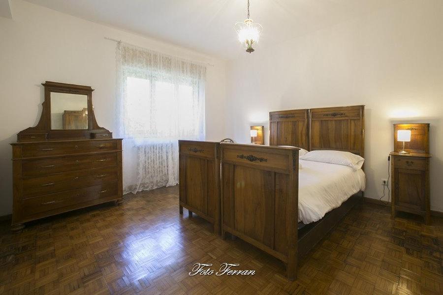 Вилла Casa Vacanze Gli Ulivi Del Lago Сале-Маразино Экстерьер фото
